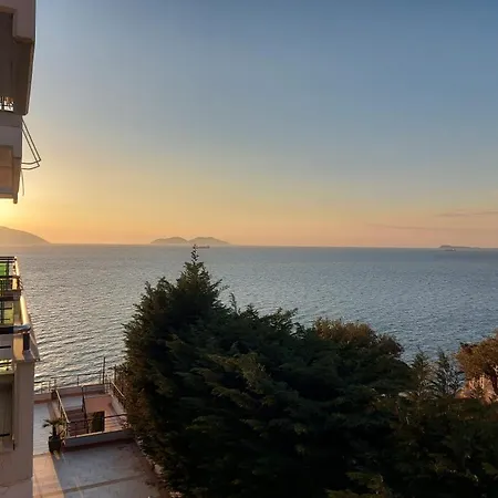 Deni Sea View