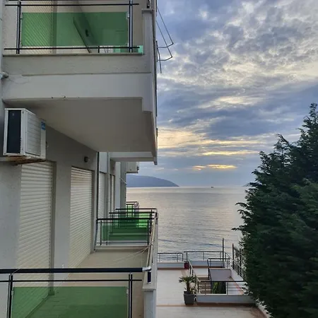 Deni Sea View Apartamento Vlorë