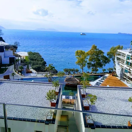 Appartement Deni Sea View *