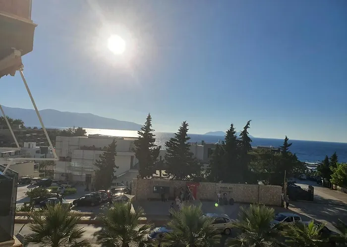 Apartment Deni Sea View