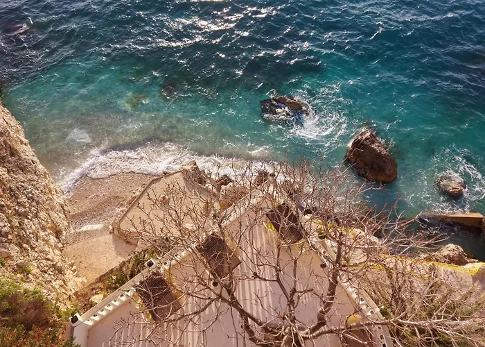 Deni Sea View *