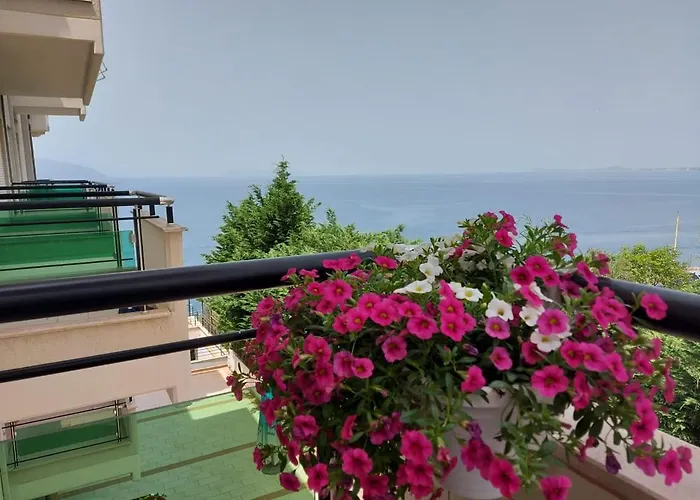 Apartment Deni Sea View *