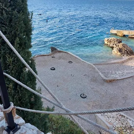 Apartament Deni Sea View