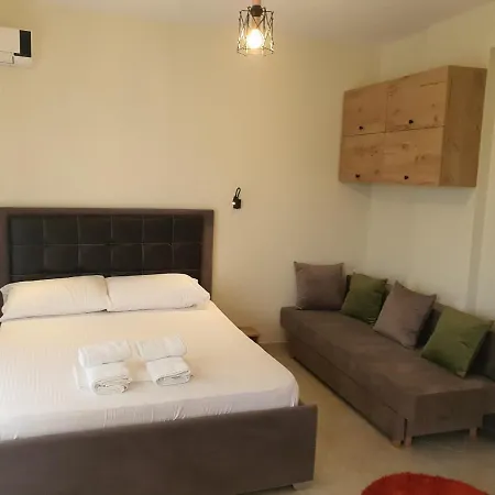 Deni Sea View Apartment *