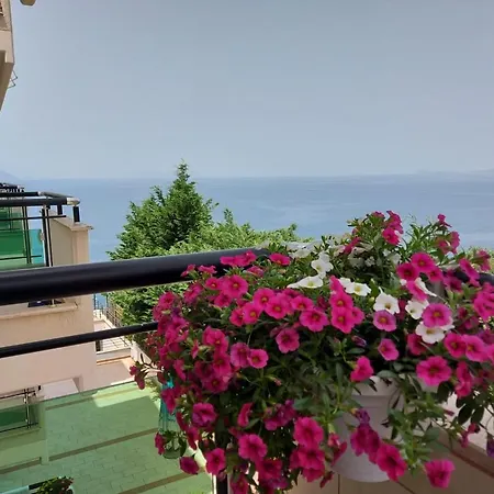 דירה Deni Sea View *