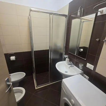 Deni Sea View Apartment Vlore