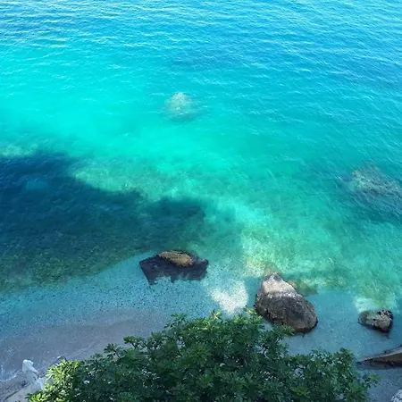 Deni Sea View Vlorë