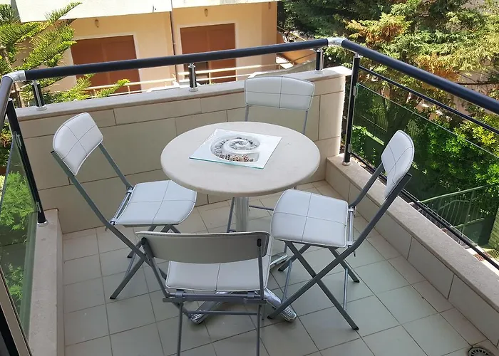 Deni Sea View * Vlorë