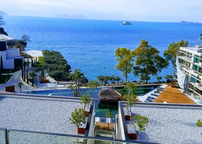 Appartement Deni Sea View *